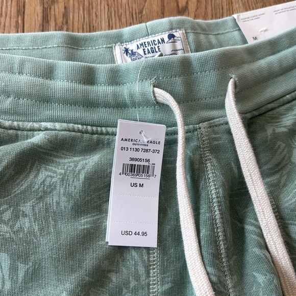 AE 5.5" Bonfire Fleece Short - Picture 3 of 5